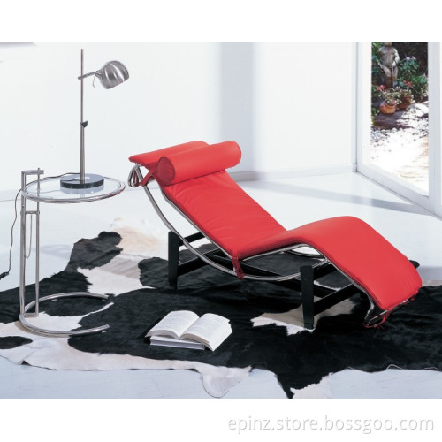 LE corbusier chaise lounge